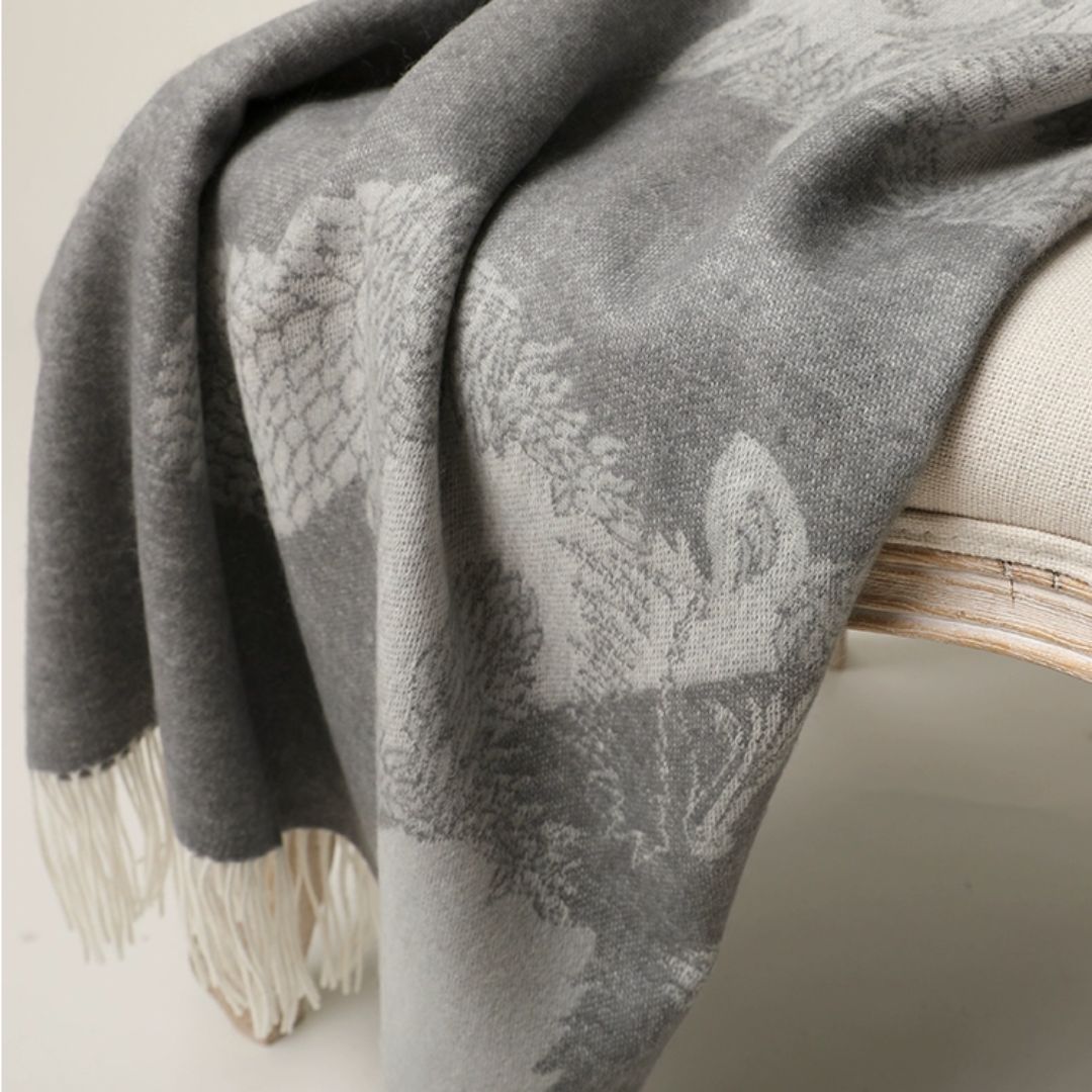 Ultra-fine pure wool thickened jacquard grey warm blanket