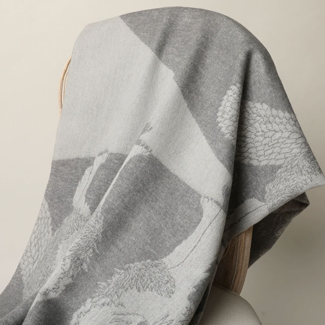 Ultra-fine pure wool thickened jacquard grey warm blanket